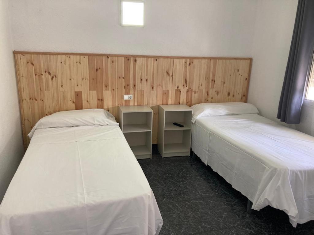 Malvarrosa Beach Rooms Валенсия Екстериор снимка