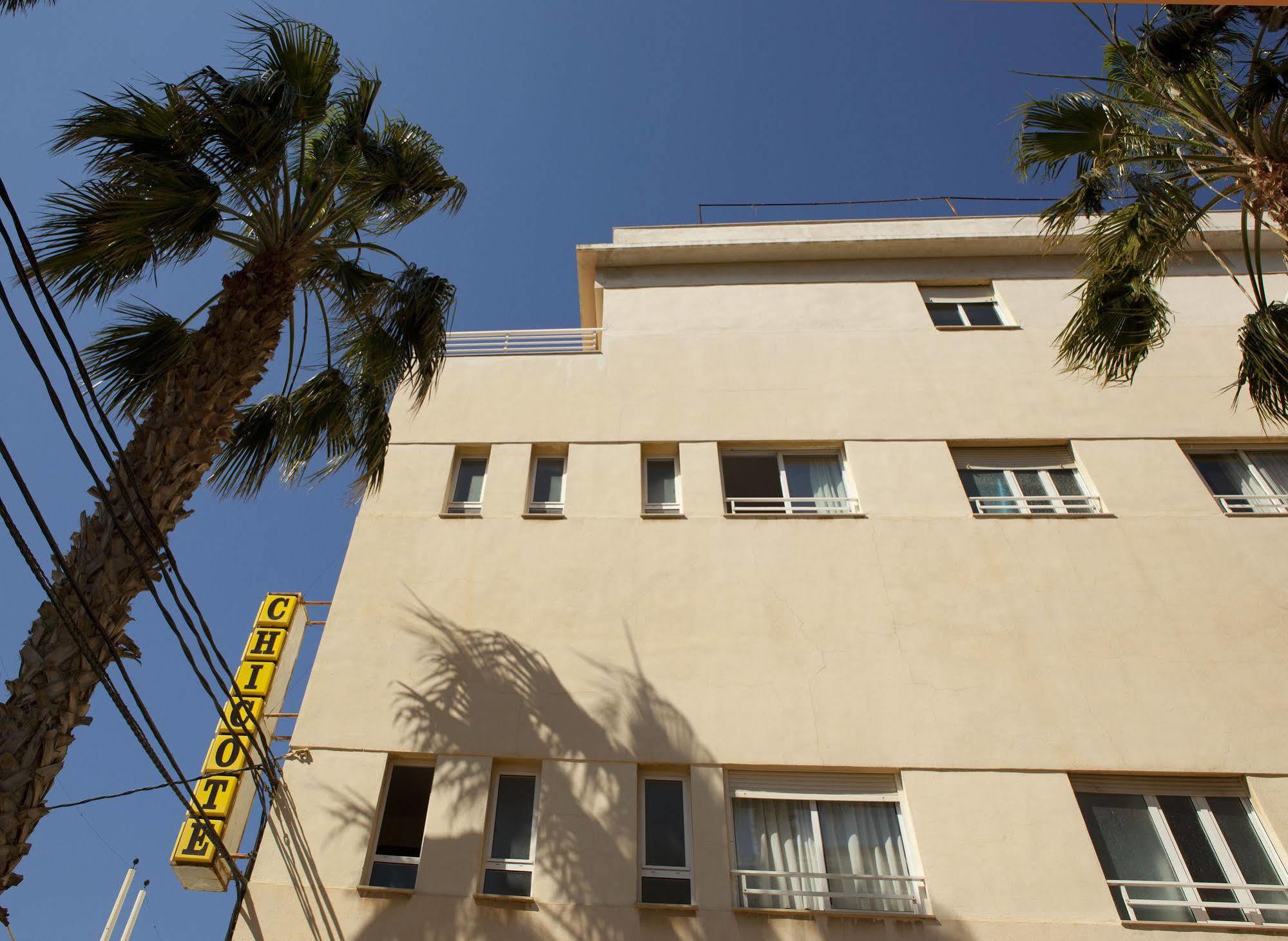 Malvarrosa Beach Rooms Валенсия Екстериор снимка